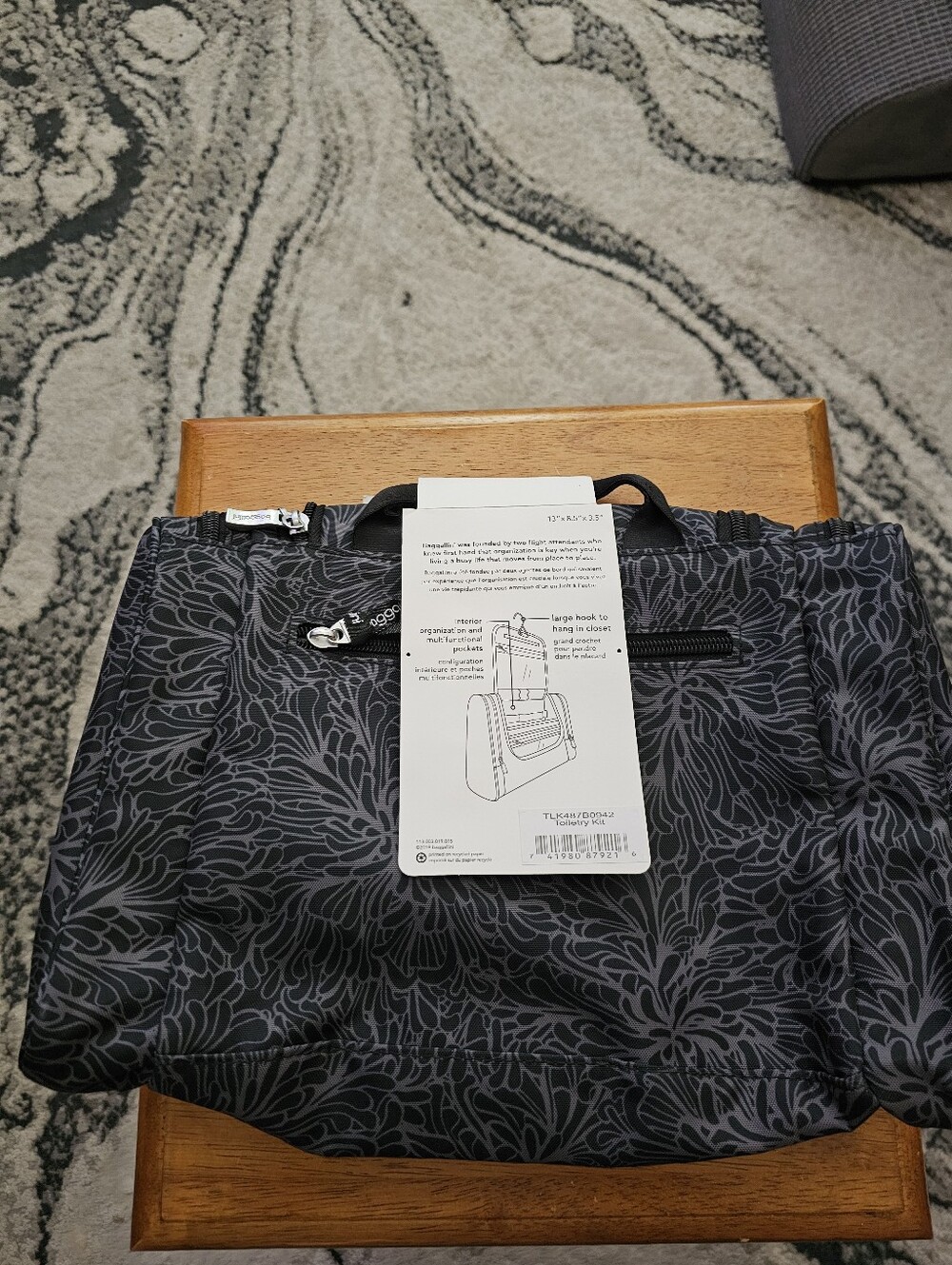 Baggallini Hanging Toiletry Bag Cosmetic Travel Kit Midnight Blossom Unisex NEW